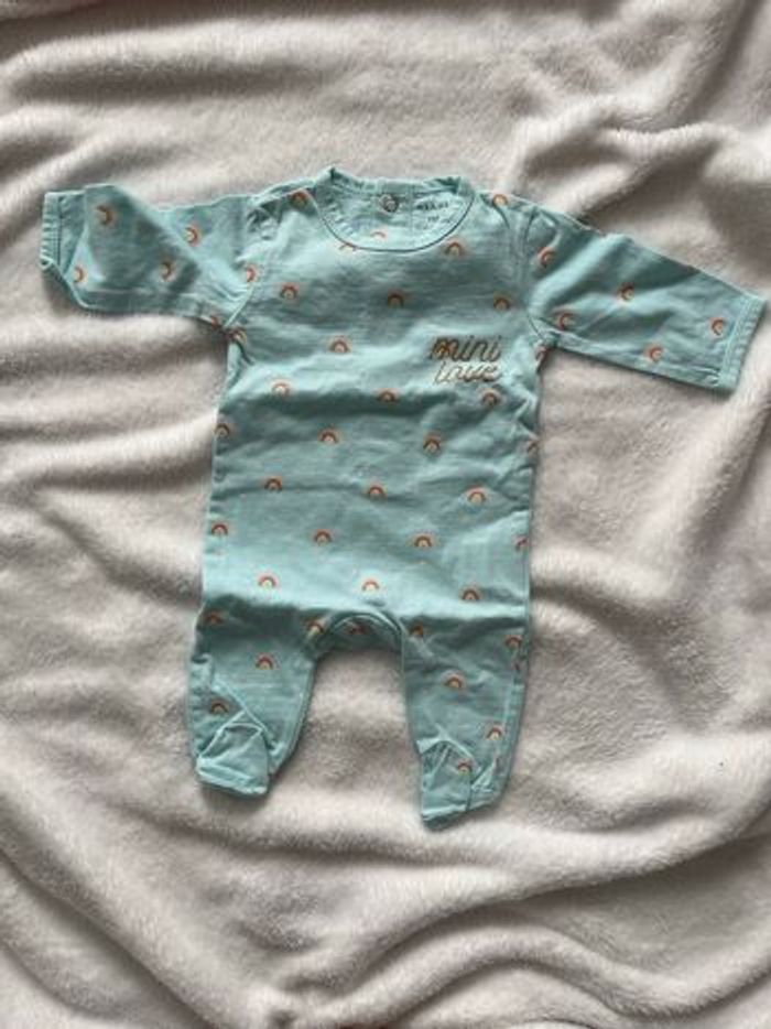 Lot de pyjamas 1 mois - photo numéro 4