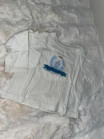 Tee shirt