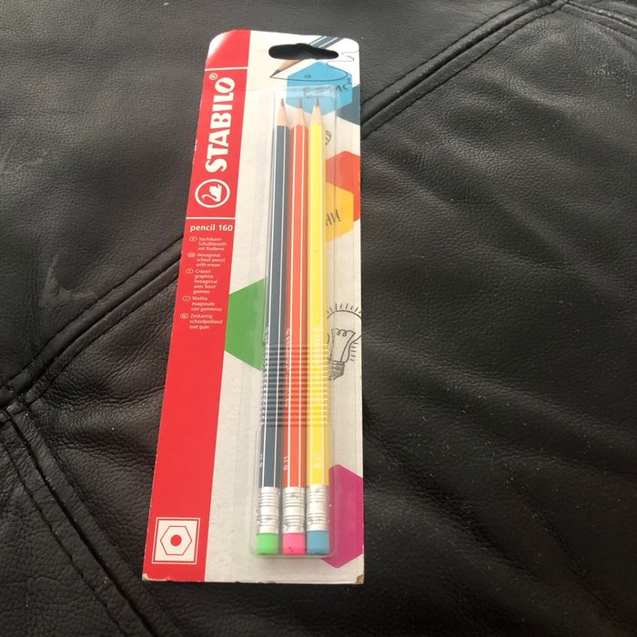 Crayon graphite hexagonal