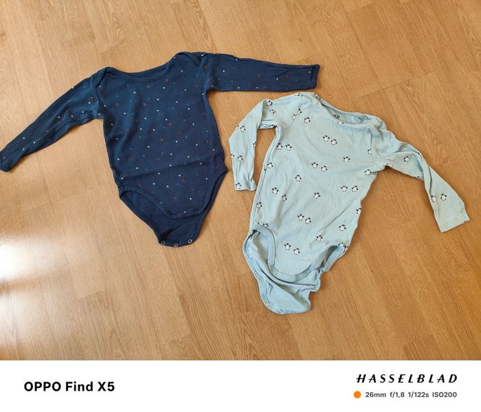 Lot de 2 bodys à manches longues