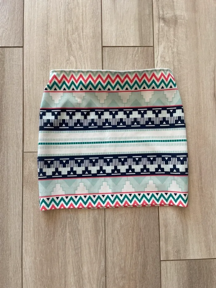 Jupe courte à motif Zara