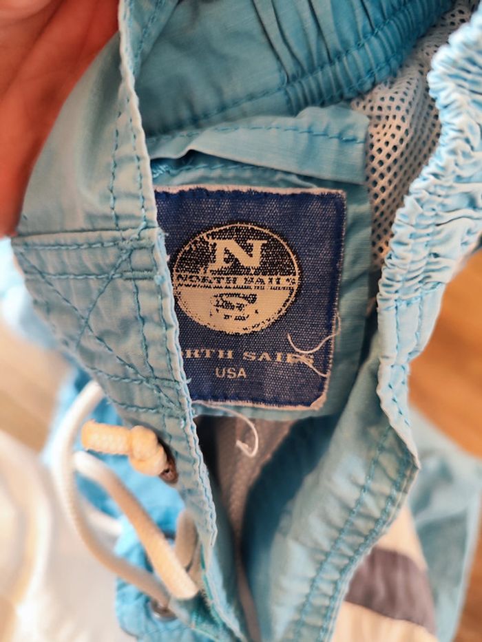 Short de bain bleu clair blanc gris North Sails Taille 32 (taille à plat 38 cm) - photo numéro 3