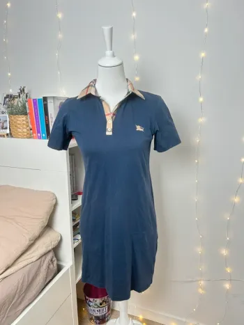 robe polo Burberry Brit vintage col tartan en coton bleu marine  été/mi-saison