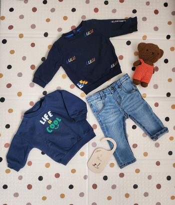 2 Pulls et 1 Jean Bébé Garçon 6 mois