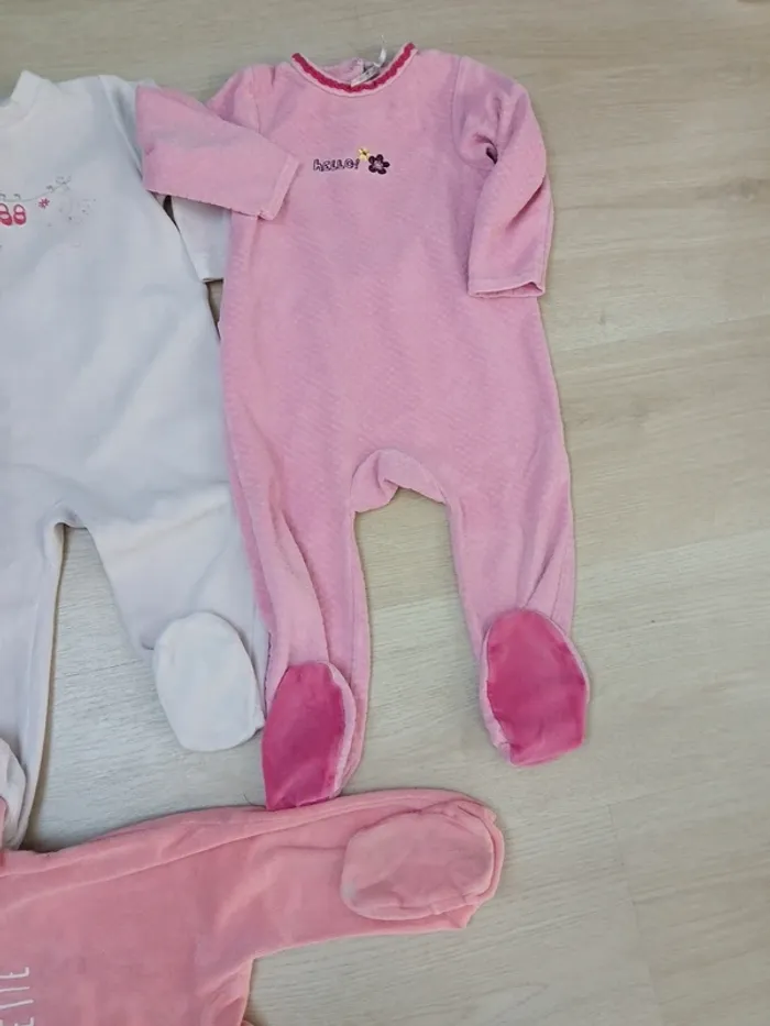 lot 4 pyjamas - photo numéro 4
