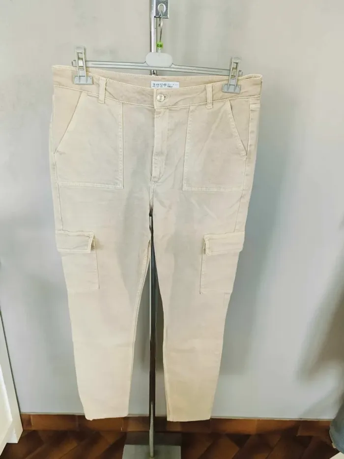 cargo beige