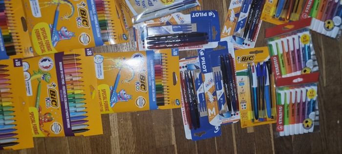 Fournitures  scolaires  39e non négociable - photo numéro 3