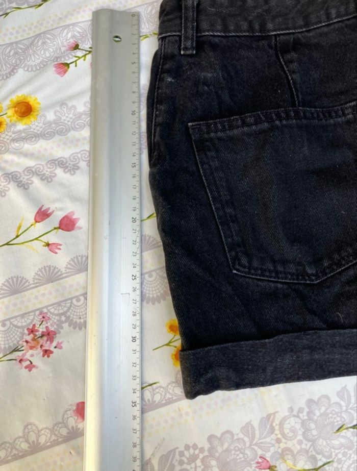 Bershka - Short noir style vintage casual denim en jean taille haute - photo numéro 5