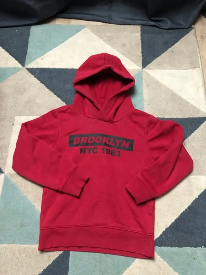 Pull capuche