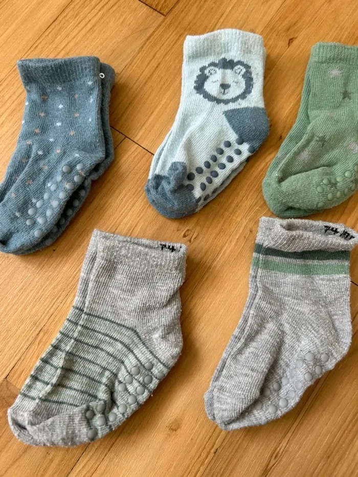 Lot chaussettes 12-18 mois - photo numéro 2