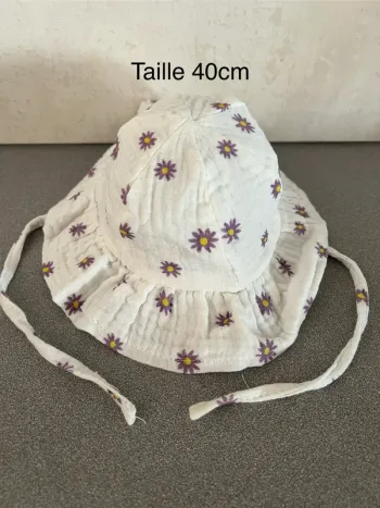 Chapeau style gaze de coton à fleurs avec attache taille 40cm Sergent Major