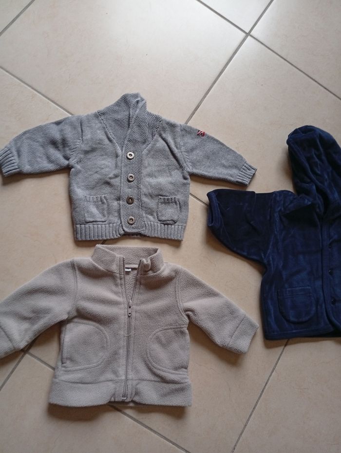 Lot de gilet 3 mois - photo numéro 2