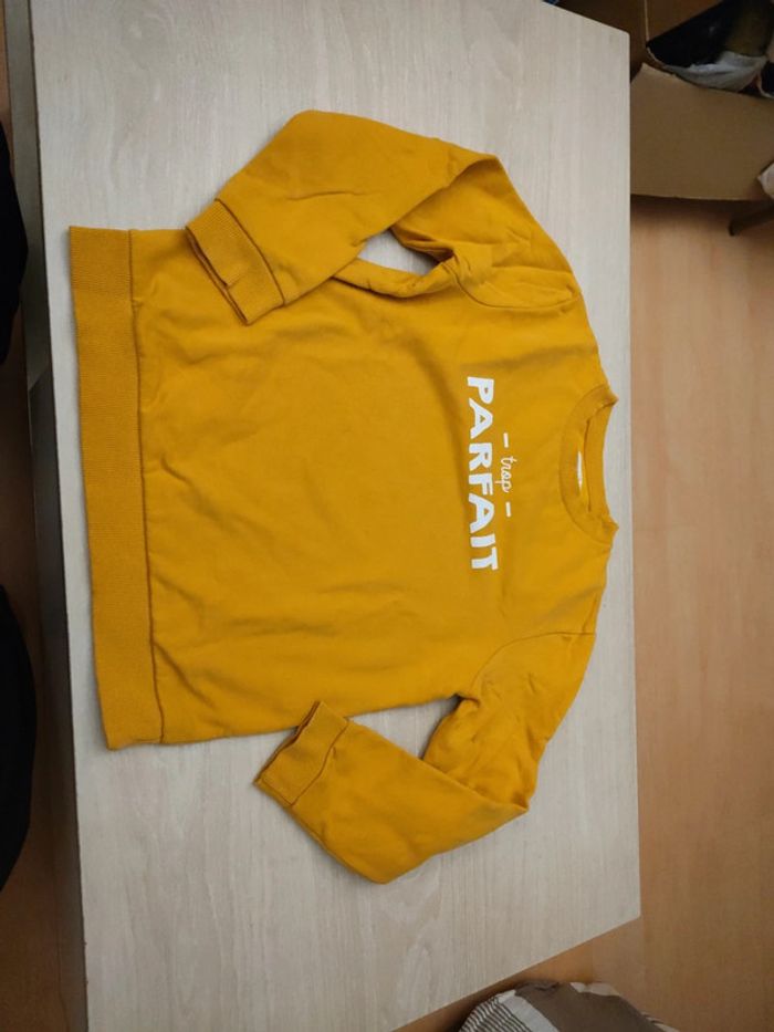 Sweat moutarde trop parfait Orc 12 ans