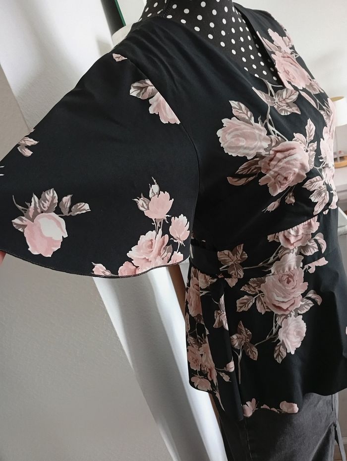 Top cache-cœur. New Collection - photo numéro 3