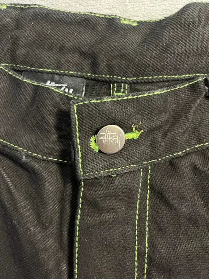 Short/Jort Stussy Black Embroidered Green Lime Big Logo Back – Taille M - photo numéro 6