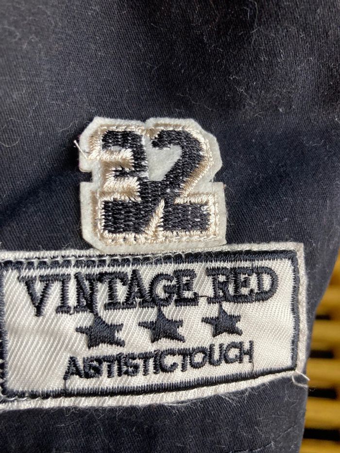 Superbe veste mi longue jamais portée, noire avec stickers taille S - photo numéro 10