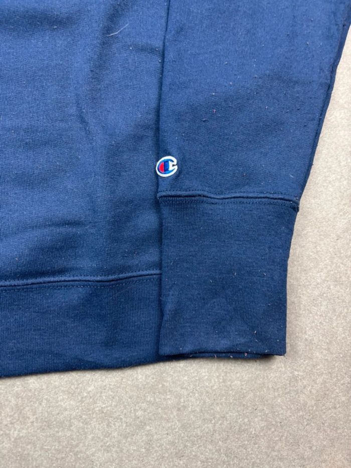 Pull sweat col rond champion bleu logo blanc brodé taille M