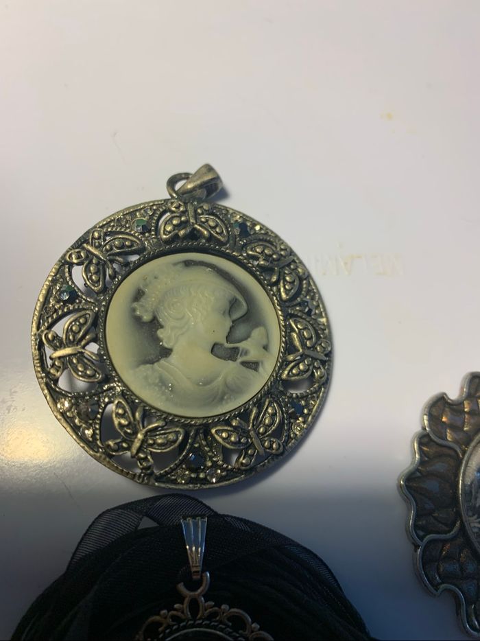 4 pendentifs camé femmes - photo numéro 4