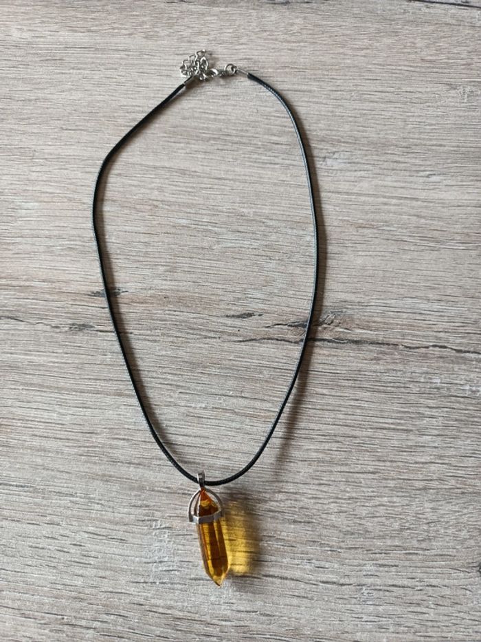 Collier pierre neuf - photo numéro 1
