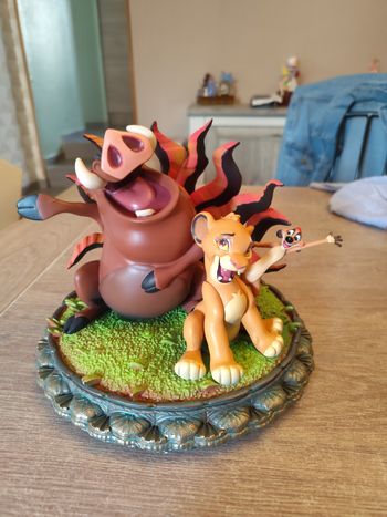 Figurine musicale le roi lion