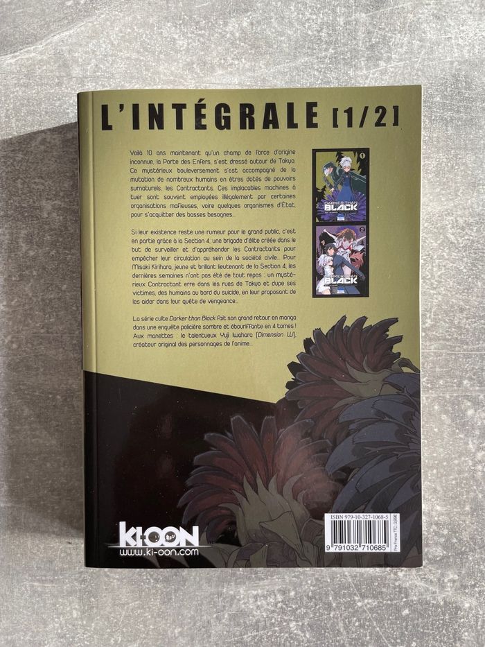 Manga double Darker than black tome 1 et 2 en version française. - photo numéro 2