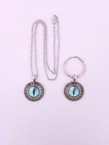 Ensemble chaîne + pendentif + porte-clés celtique