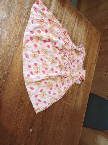Robe fleurie fille taille 23 mois