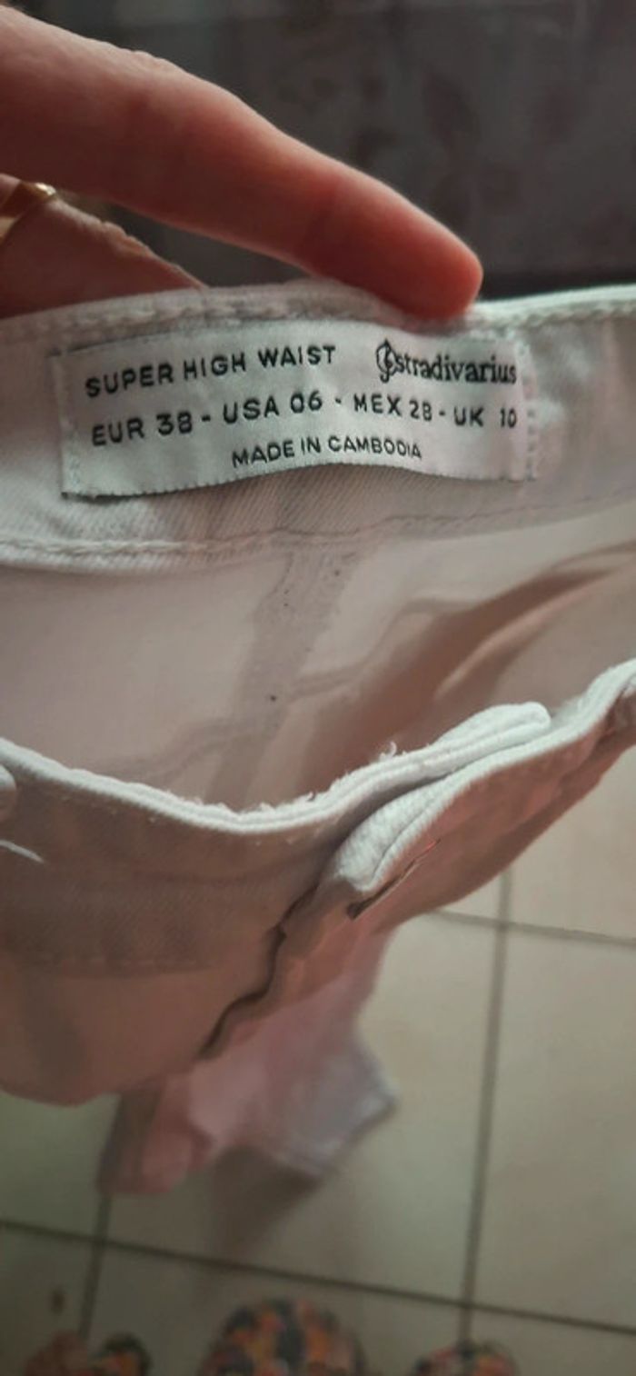 Pantalon en jean blanc - photo numéro 4