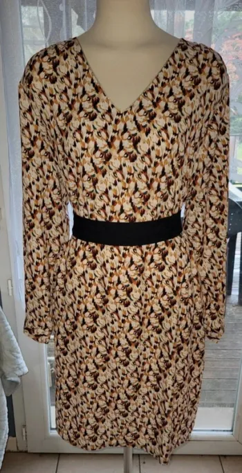 Robe longue à motifs - Élégance et féminité
