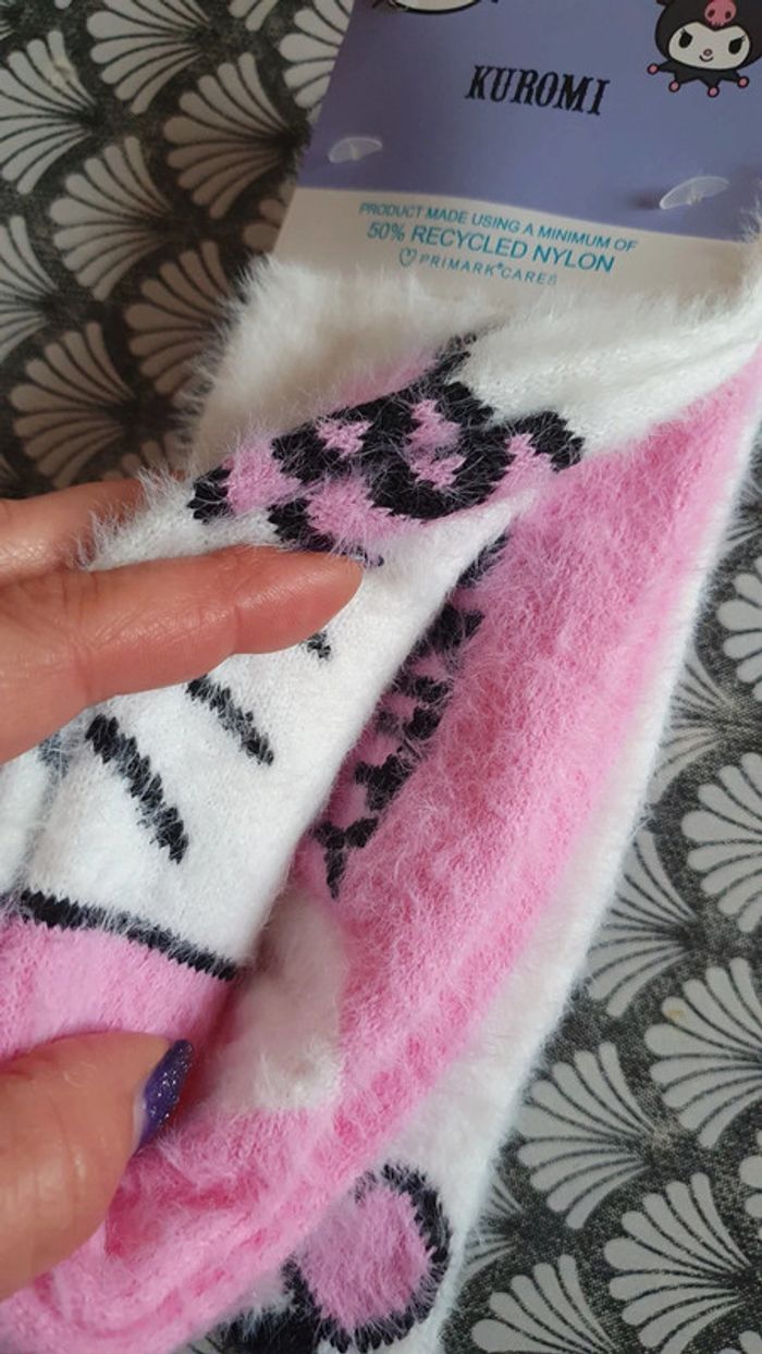 2 paires de chaussettes Cosy socks Hello Kitty et Kuromi taille 37-42 - photo numéro 3