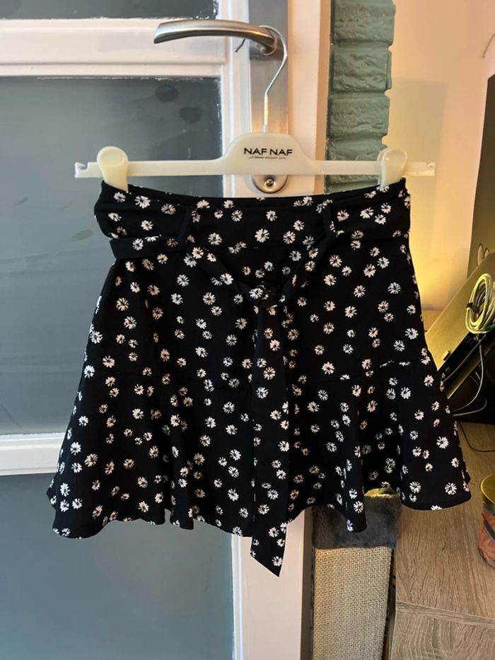 Mini jupe patineuse fleurie