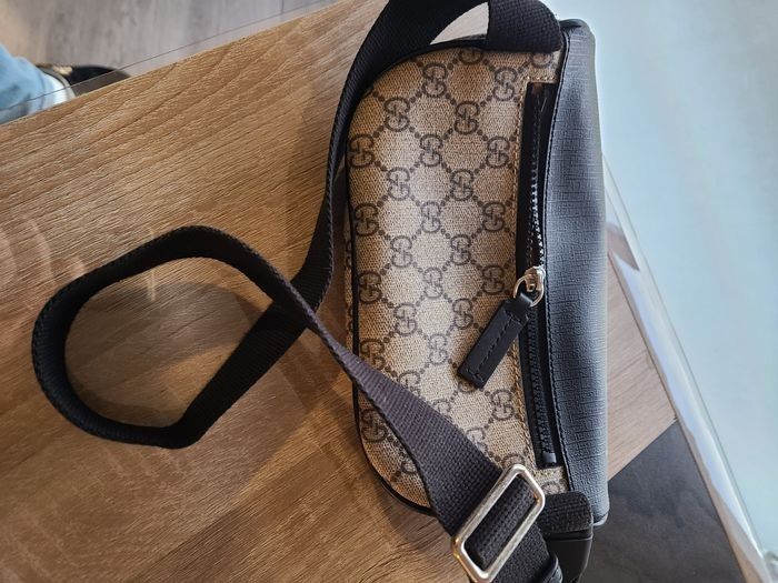 Vend sacoche banane bandoulière Gucci - photo numéro 2