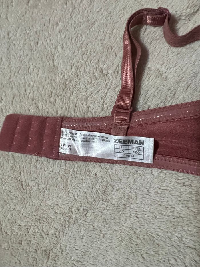 Soutien gorge - photo numéro 4