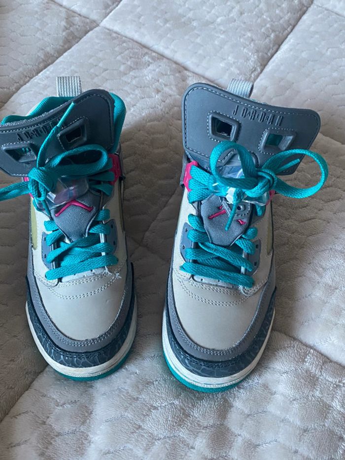 Baskets Jordan 35,5 - photo numéro 2