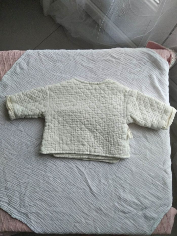 Gilet 1 mois - photo numéro 2
