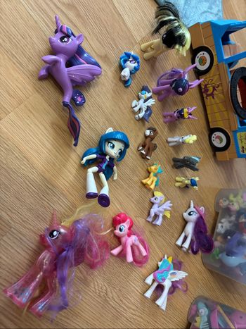 Lot my little pony figurines et accessoires
