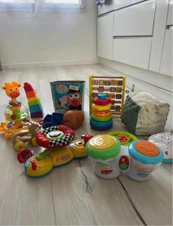Gros lot de jouets