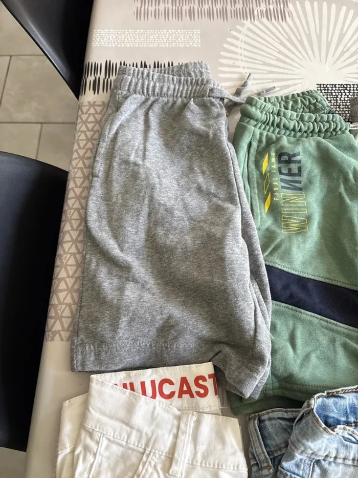 10 shorts - photo numéro 7