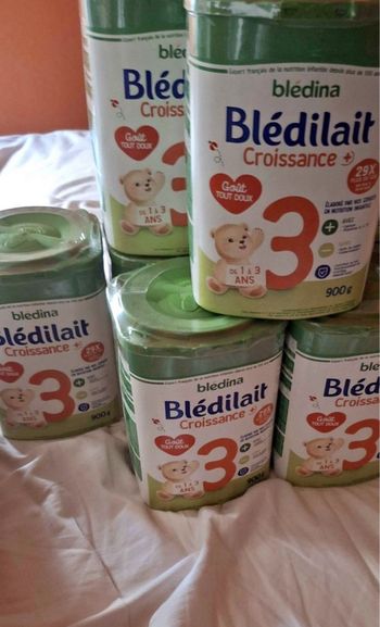 Lot de  5 boîtes  lait 3 eme âge 06/05/2027 Bledilait 