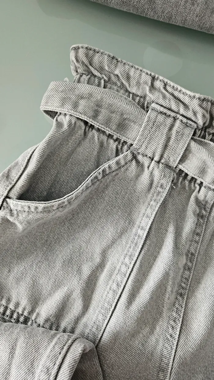 Cargo fille - photo numéro 3
