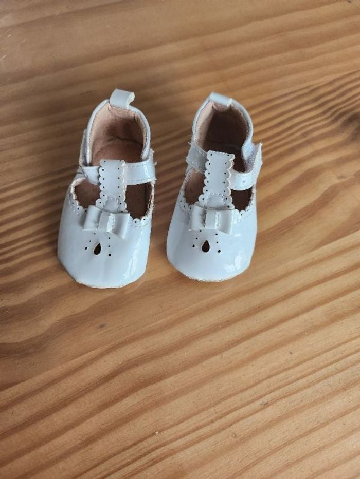 Chaussures bébé Beebs by Kiabi