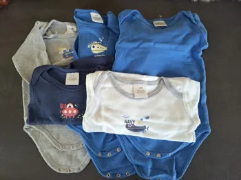 lot 5 bodies manches longues 24 mois