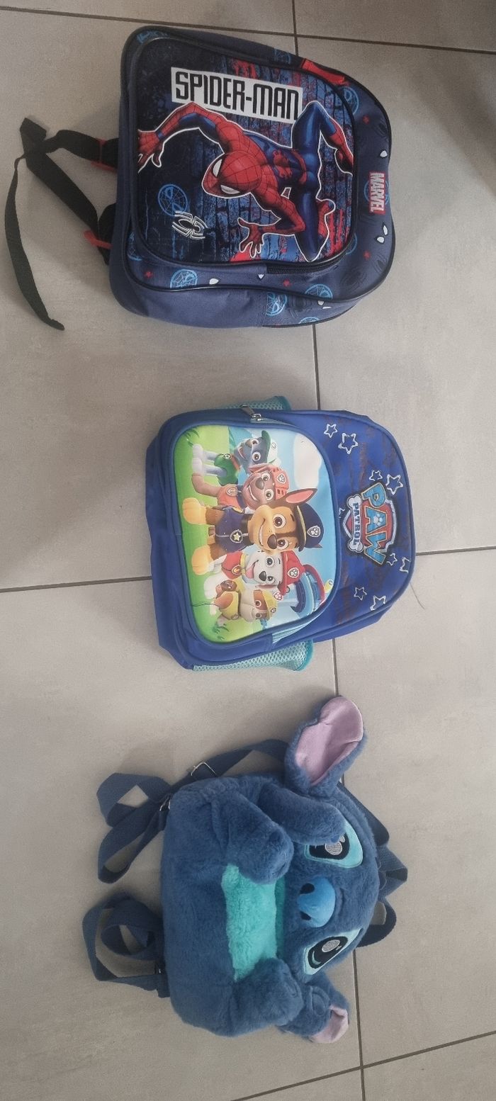 Vend lots de 3 sac a dos pour enfant