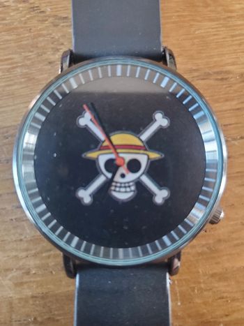 Montre One Pièce poignet.
