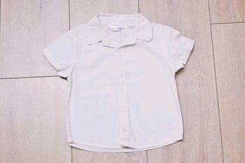 Chemisette blanche. 18 mois garçon . Kidkanai