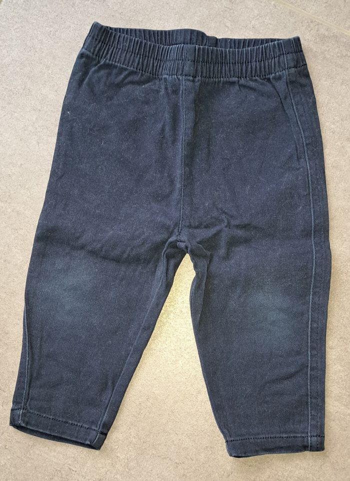 Pantalon bleu marine en taille 12 mois - photo numéro 1