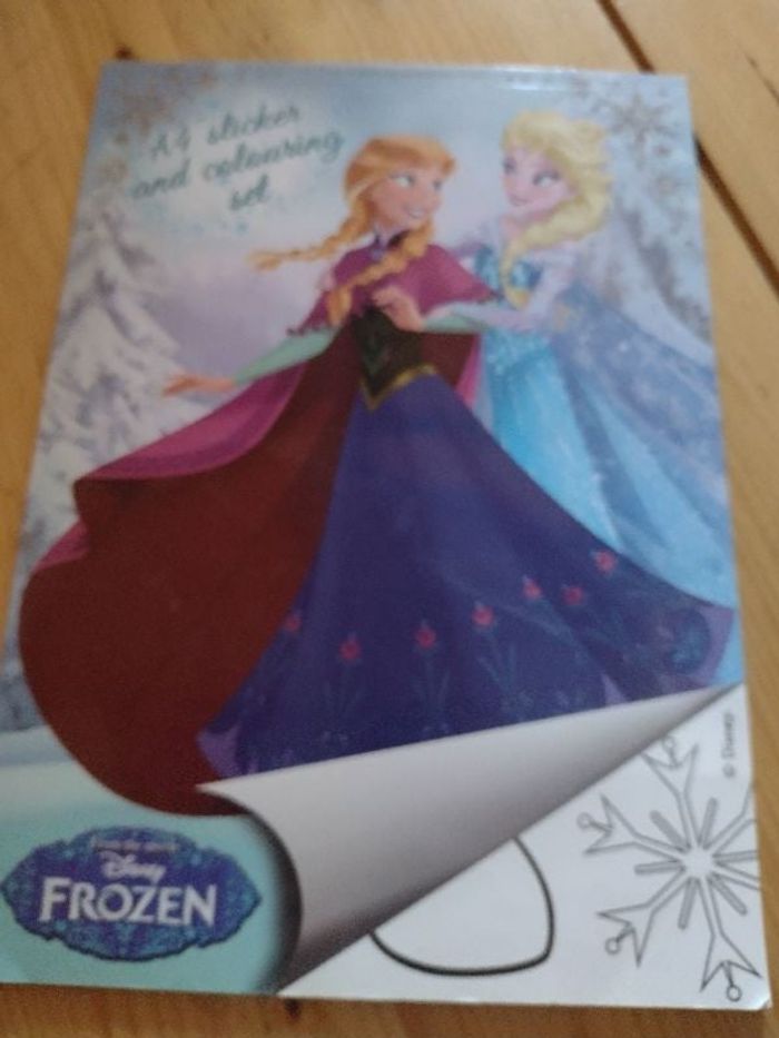 Feuilles A4 à colorier Reine des neiges