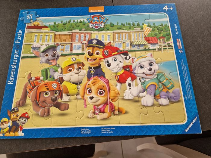 1 puzzle + 4ans 37 pieces Pat patrouille