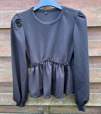 Pull noir