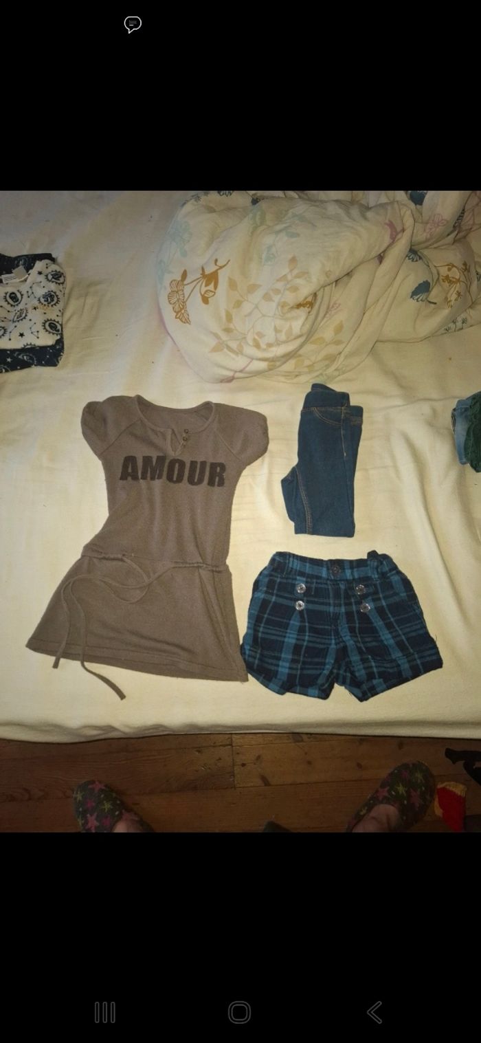 Lot vêtements fille 4 ans - photo numéro 5